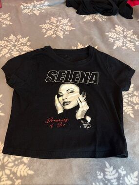Selena Black Graphic Short Sleeve Tee